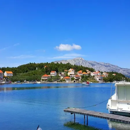 Radojkovi -two Bedroom With Terrace And Sea View A1 Apartment Lumbarda