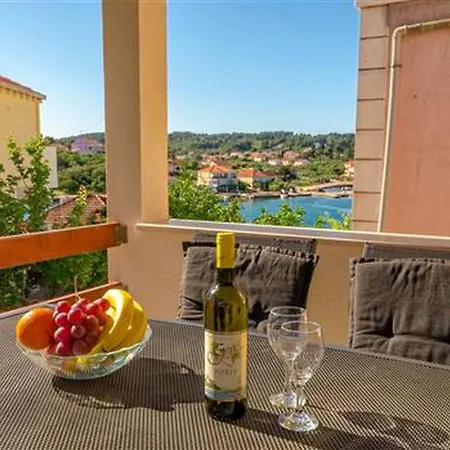 Radojkovi -two Bedroom With Terrace And Sea View A1